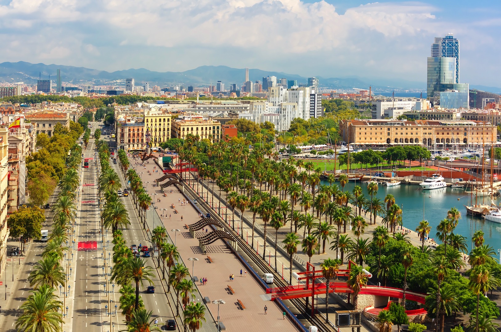 Decision Engineering Analysis Lab Member Steve Chan in Barcelona, Spain at The Second International Conference on Cyber-Technologies and Cyber-Systems (CYBER 2017)